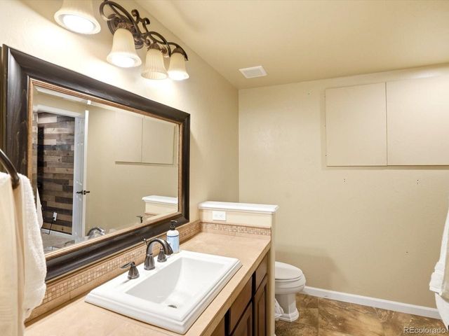 7465 S Jackson Gap Way, Aurora, CO 80016