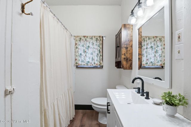 15867 N Roosevelt St, Rathdrum, ID 83858