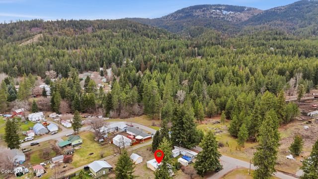 15867 N Roosevelt St, Rathdrum, ID 83858