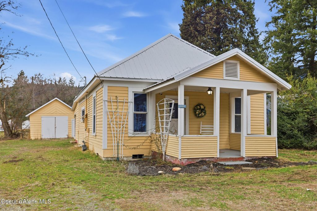 15867 N Roosevelt St, Rathdrum, ID 83858