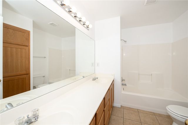 1705 Rock Hollow Loop, Bryan, TX 77807