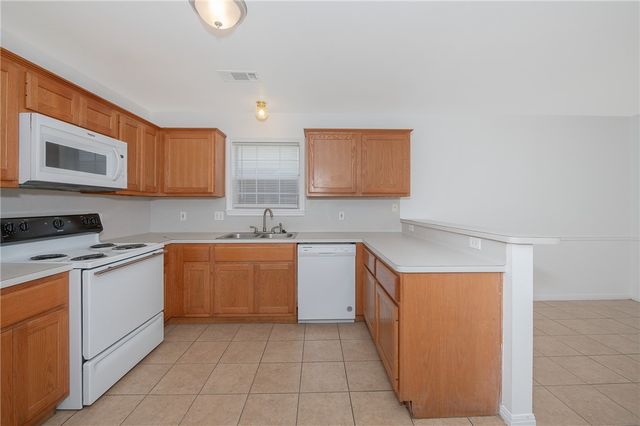 1705 Rock Hollow Loop, Bryan, TX 77807