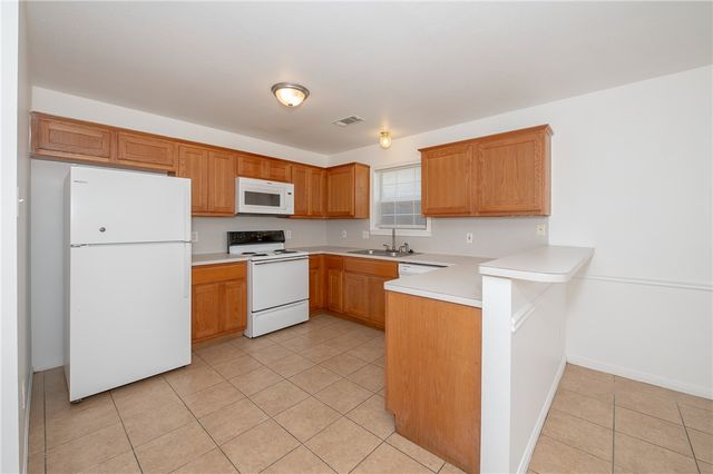 1705 Rock Hollow Loop, Bryan, TX 77807