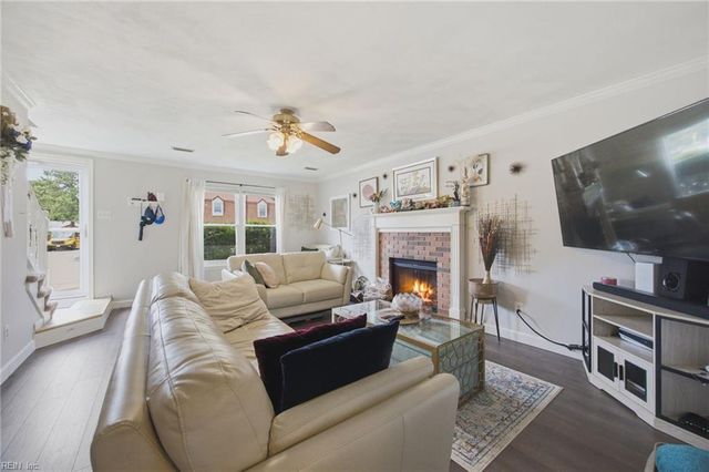 4949 Halwell DR, Virginia Beach, VA 23464