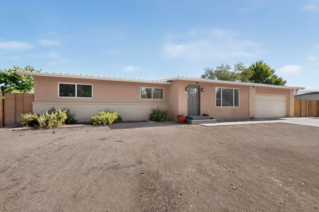 1141 Western Meadows Road NW, Albuquerque, NM 87114