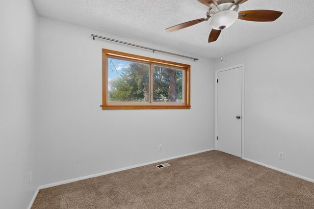 1141 Western Meadows Road NW, Albuquerque, NM 87114