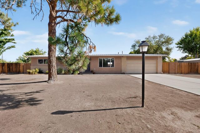1141 Western Meadows Road NW, Albuquerque, NM 87114
