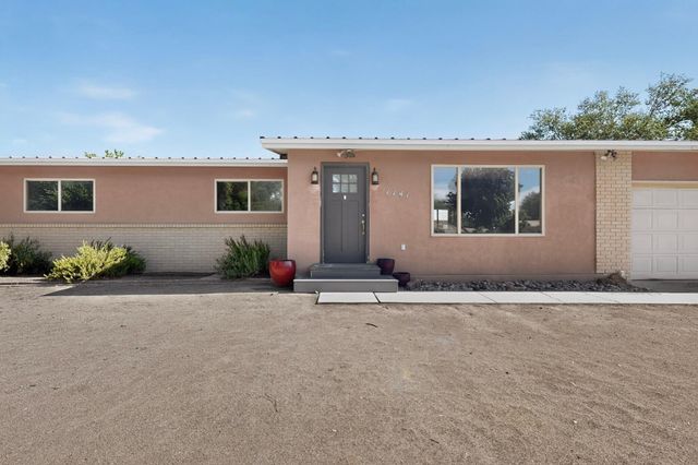 1141 Western Meadows Road NW, Albuquerque, NM 87114
