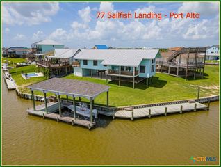 77 Sailfish Landing, Port Lavaca, TX 77979