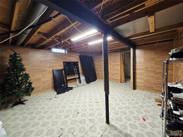 36177 Waltham Drive, Sterling Heights, MI 48310