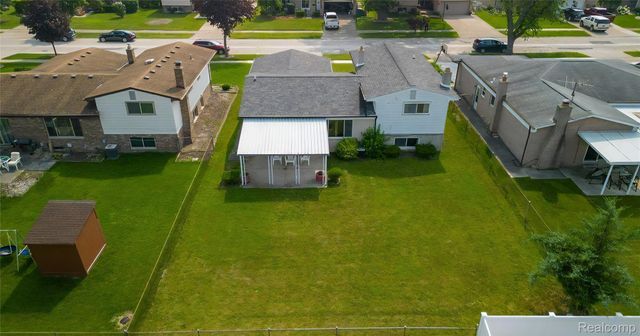 36177 Waltham Drive, Sterling Heights, MI 48310