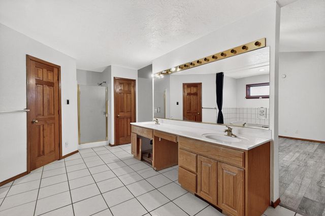 507 Zartman Road SW, Albuquerque, NM 87105