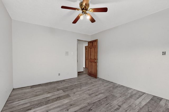 507 Zartman Road SW, Albuquerque, NM 87105