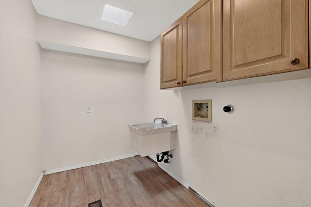 507 Zartman Road SW, Albuquerque, NM 87105