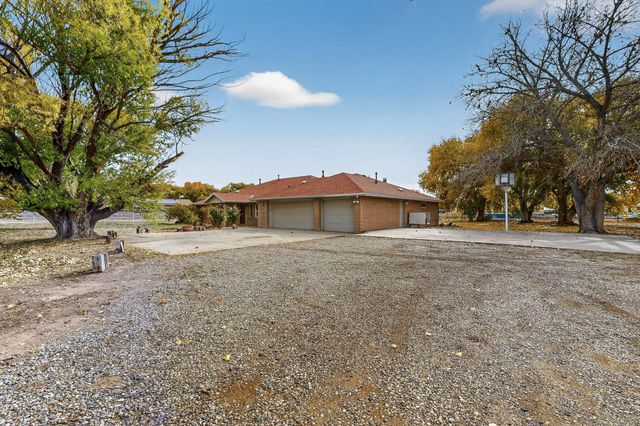 507 Zartman Road SW, Albuquerque, NM 87105