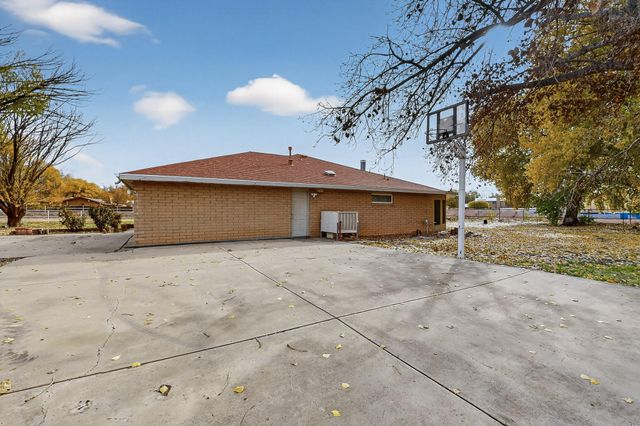 507 Zartman Road SW, Albuquerque, NM 87105