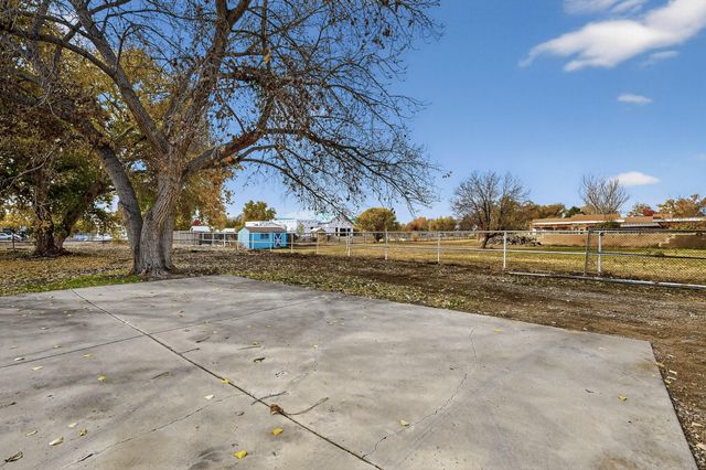 507 Zartman Road SW, Albuquerque, NM 87105