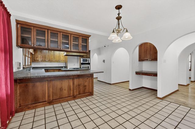 507 Zartman Road SW, Albuquerque, NM 87105