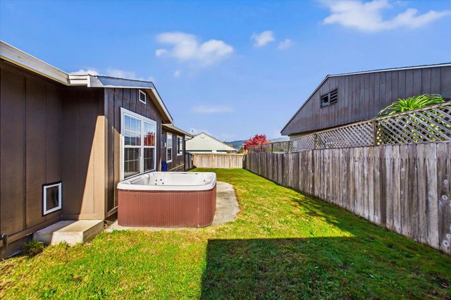 1845 Thelma Street, Fortuna, CA 95540