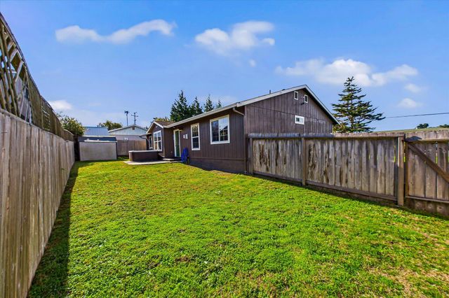 1845 Thelma Street, Fortuna, CA 95540
