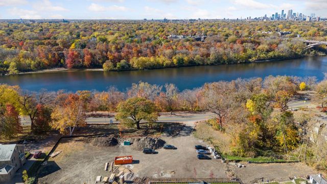 104 Mississippi River Boulevard N, Saint Paul, MN 55104
