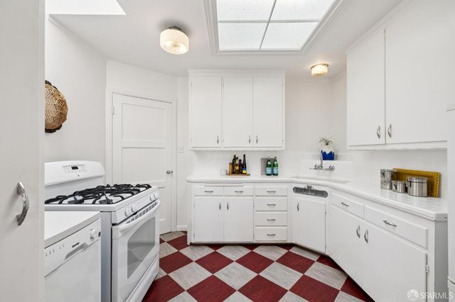 162 Stillings Avenue, San Francisco, CA 94131