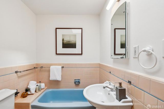 162 Stillings Avenue, San Francisco, CA 94131