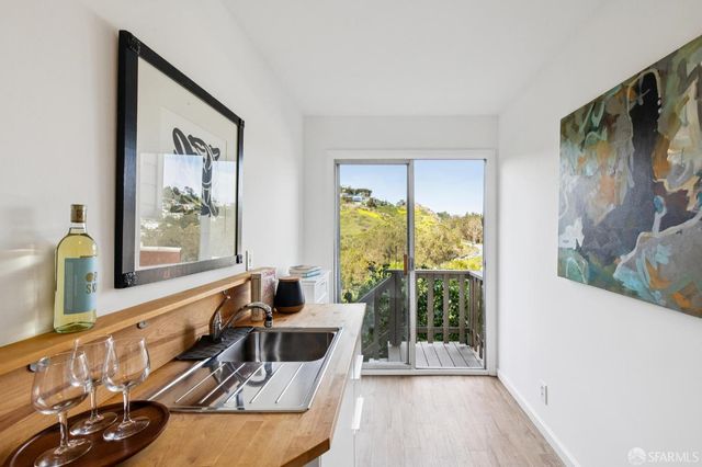 162 Stillings Avenue, San Francisco, CA 94131