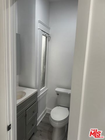 5347 Monroe Street 6, Los Angeles, CA 90038