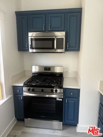 5347 Monroe Street 6, Los Angeles, CA 90038
