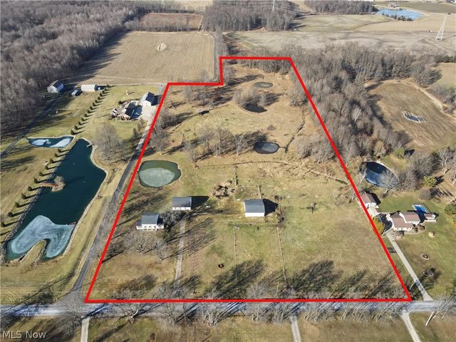 4530 W Middletown Road, Canfield, OH 44406