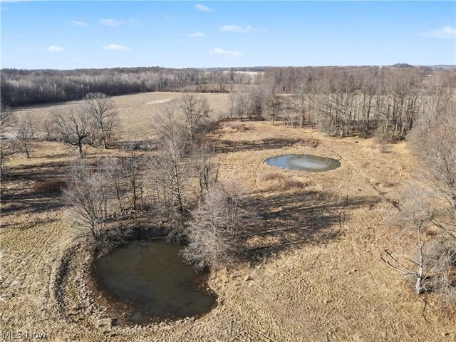 4530 W Middletown Road, Canfield, OH 44406