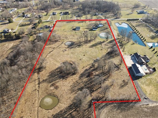 4530 W Middletown Road, Canfield, OH 44406