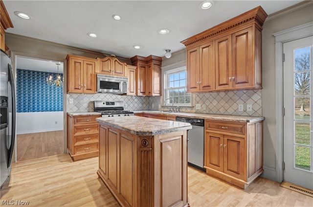 4530 W Middletown Road, Canfield, OH 44406