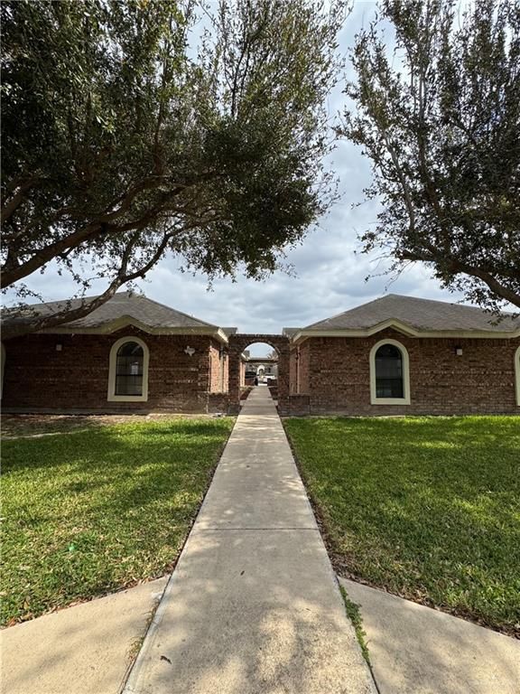 2020 N Aruba Drive, Edinburg, TX 78541