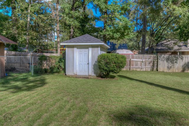 3514 Shadow Wood Drive, Haughton, LA 71037