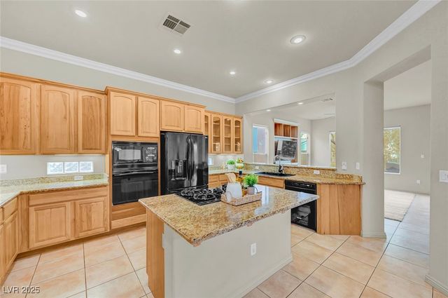 4636 Riva De Romanza Street, Las Vegas, NV 89135