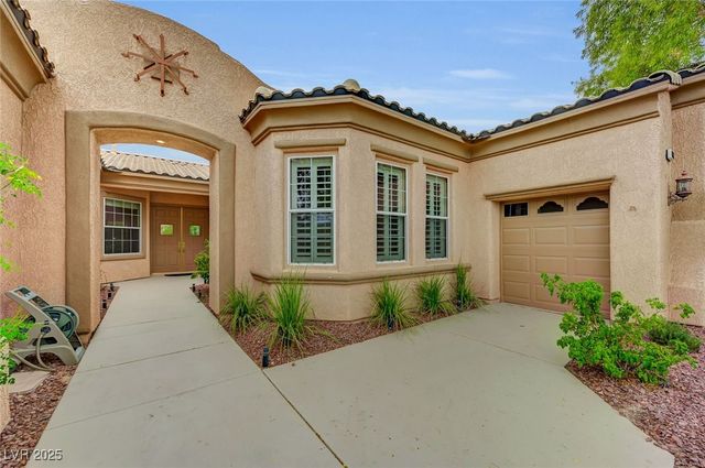 4636 Riva De Romanza Street, Las Vegas, NV 89135