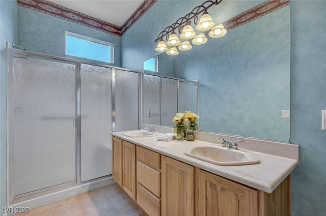 4636 Riva De Romanza Street, Las Vegas, NV 89135