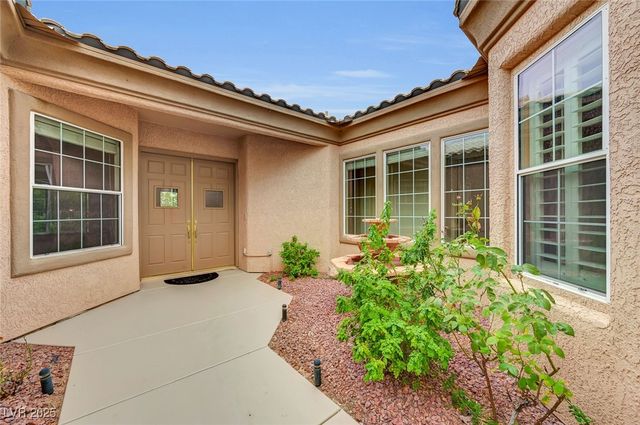 4636 Riva De Romanza Street, Las Vegas, NV 89135