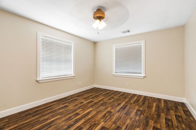 4600 Hunters Glen Court, Granbury, TX 76048