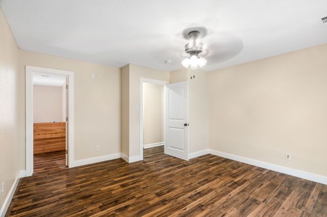 4600 Hunters Glen Court, Granbury, TX 76048