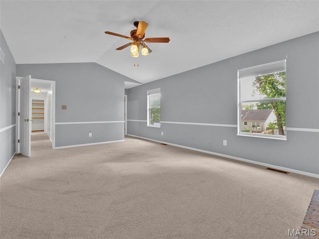 34 Shadow Creek Drive, St Peters, MO 63376