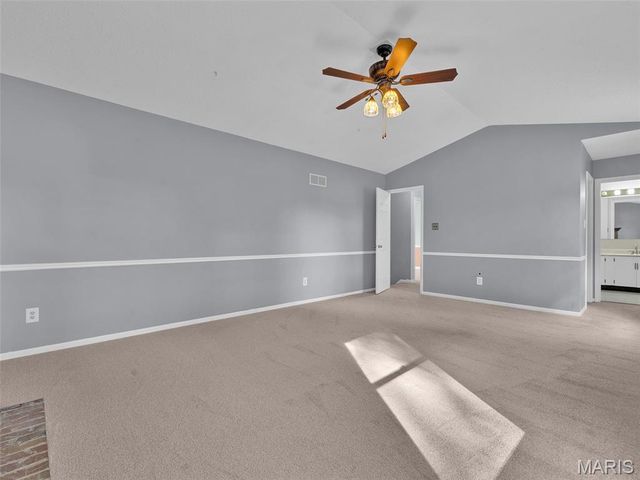 34 Shadow Creek Drive, St Peters, MO 63376
