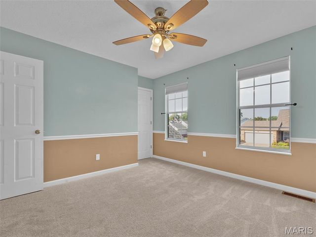 34 Shadow Creek Drive, St Peters, MO 63376