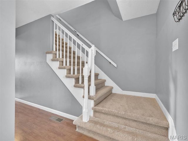 34 Shadow Creek Drive, St Peters, MO 63376