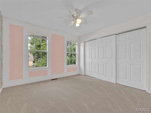 34 Shadow Creek Drive, St Peters, MO 63376