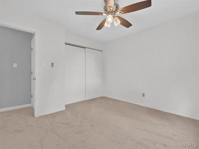 34 Shadow Creek Drive, St Peters, MO 63376