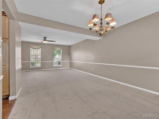 34 Shadow Creek Drive, St Peters, MO 63376
