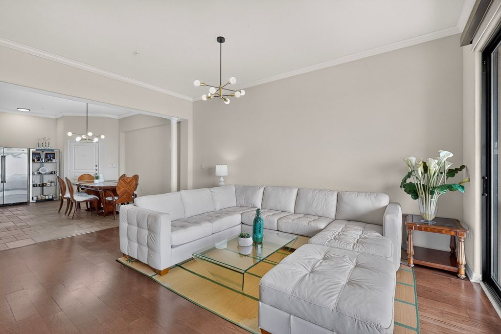 330 Las Colinas Boulevard E 1304, Irving, TX 75039